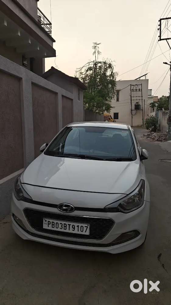 Hyundai I20 2017 Diesel Around 78000 Km Driven With Proper Care.