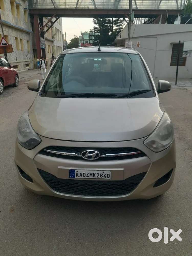 Hyundai I10 Sportz At, 2012, Petrol