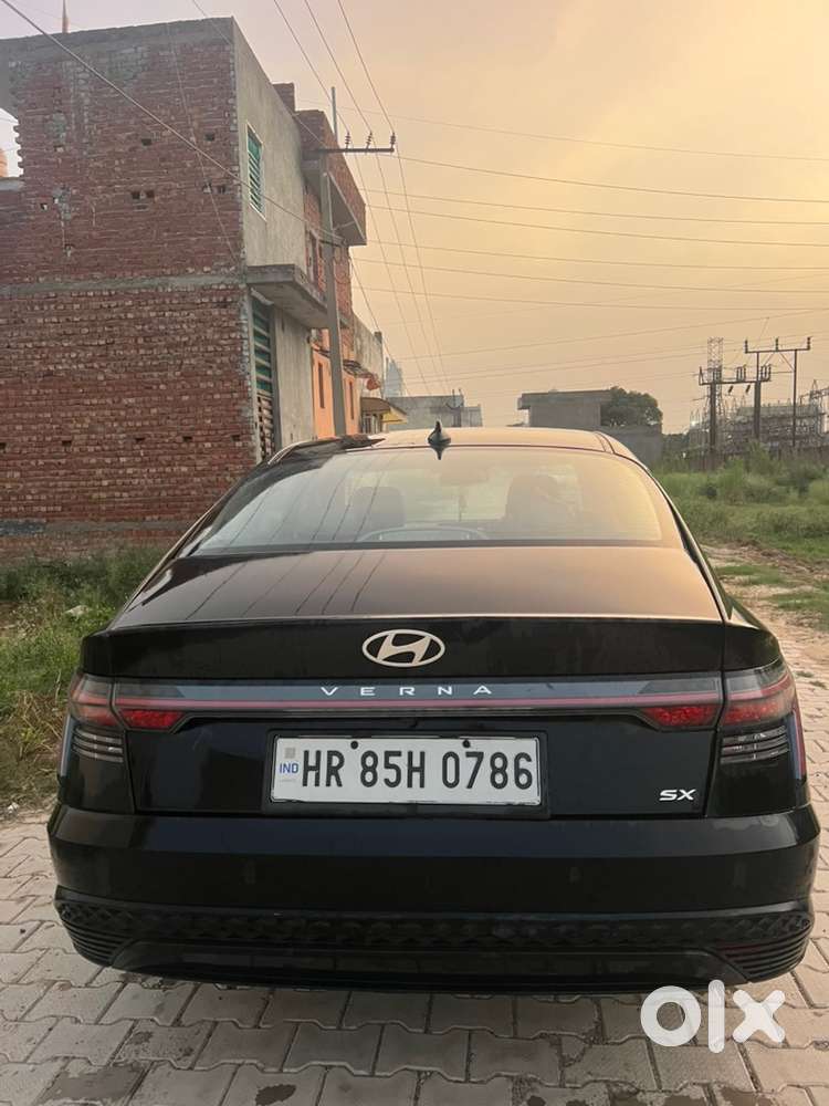 Hyundai Verna Petrol 2024