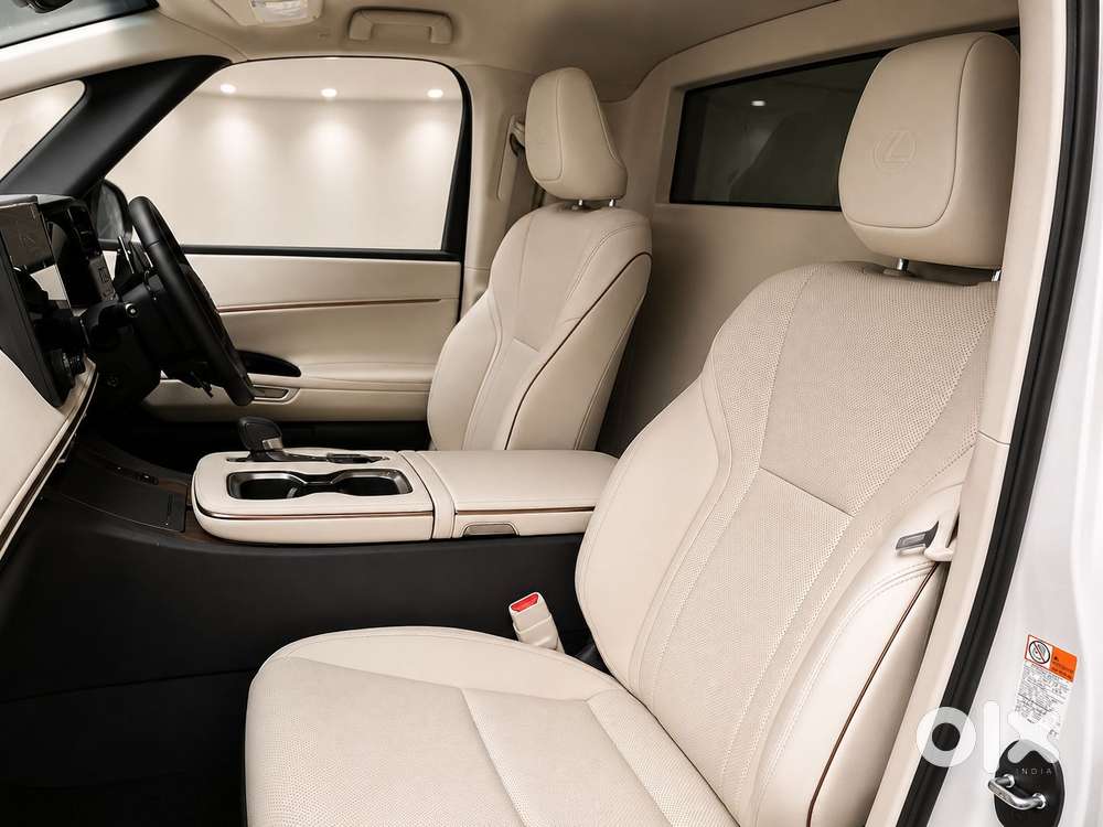 Lexus Lm 350h 4 Str Ultra Luxury, 2025, Diesel