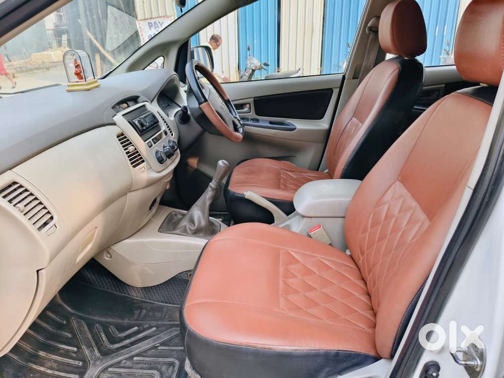 Toyota Innova [2013-2016] 2.5 G4 8 Str, 2014, Diesel