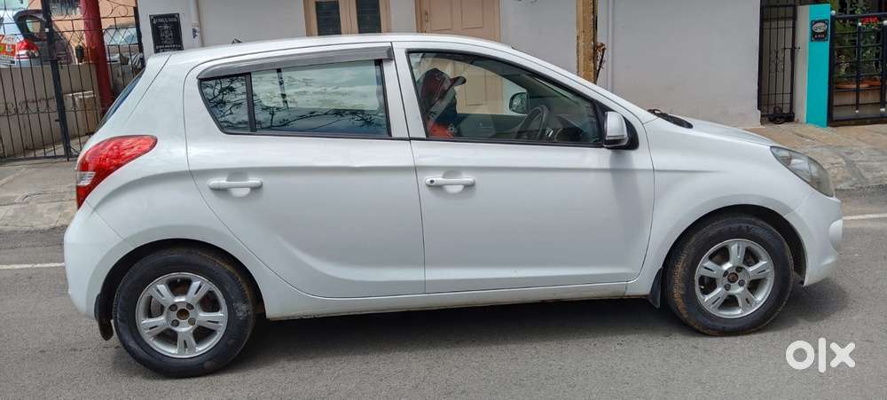 Hyundai I20 Sportz 1.2 Bs-iv, 2011, Petrol