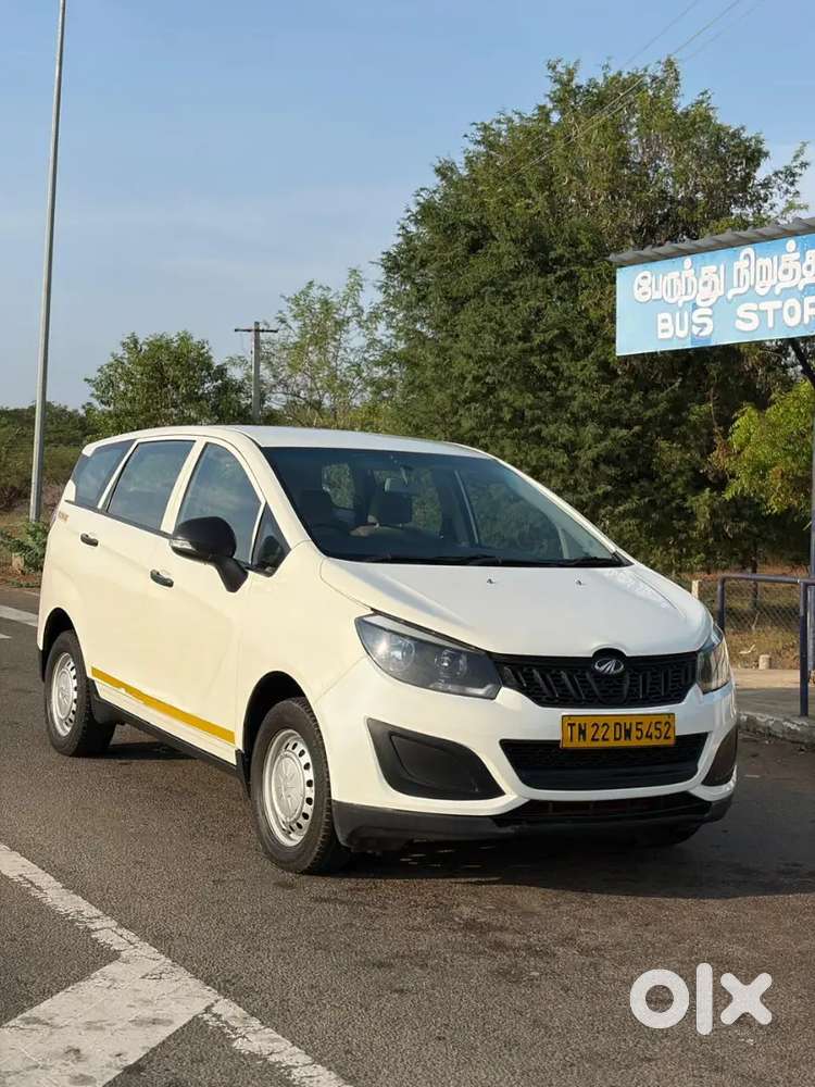 Mahindra Marazzo 2022 Diesel 125000 Km Driven