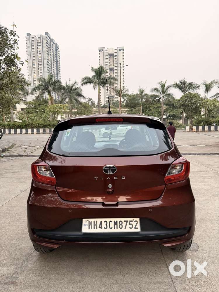 Tata Tiago 1.2 Revotron Xta, 2025, Petrol
