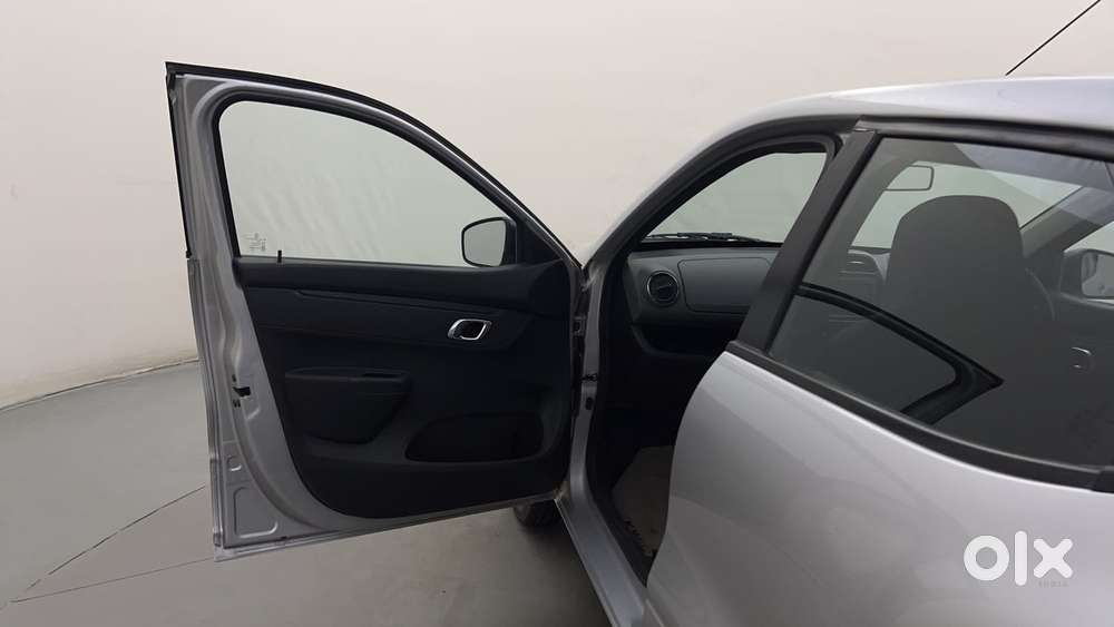 Renault Kwid 2019-ongoing 1.0 Rxt Amt (o), 2019, Petrol