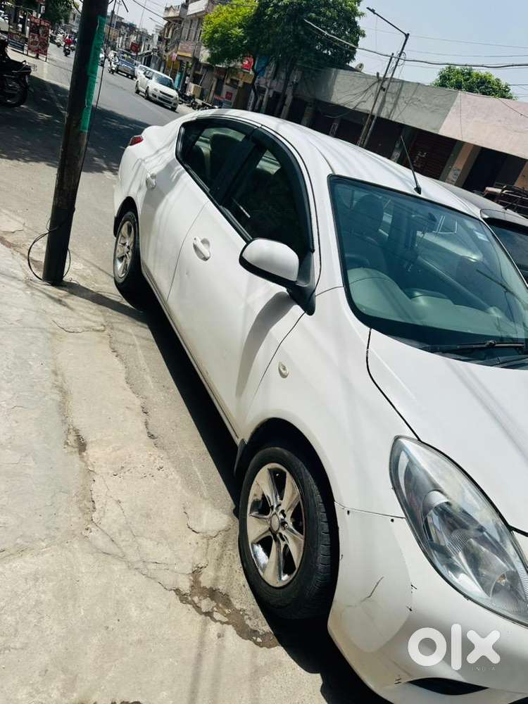 Nissan Diesel Car 2014
