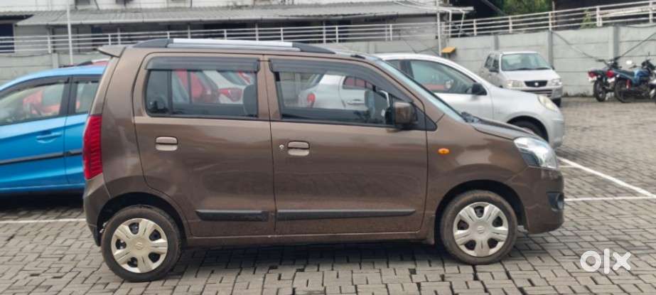 Maruti Suzuki Wagon R Vxi 1.0, 2018, Petrol