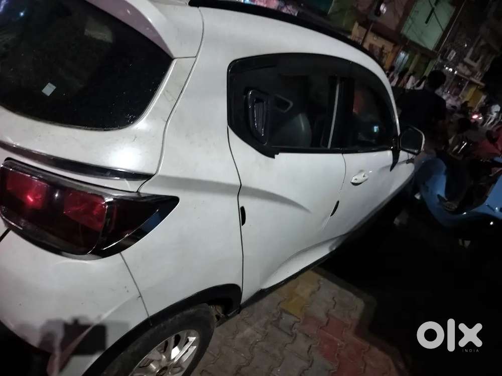 Mahindra Kuv100 Nxt 2016 Diesel 112000 Km Driven