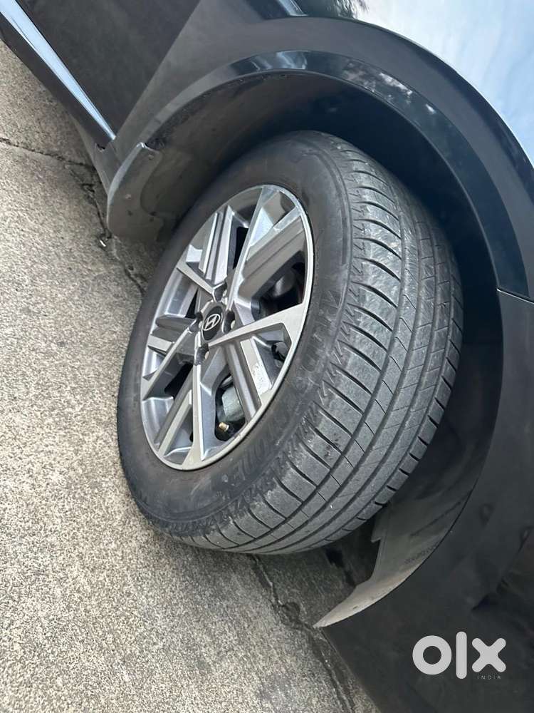 Hyundai Verna 1.5 Sx Ivt, 2024, Petrol