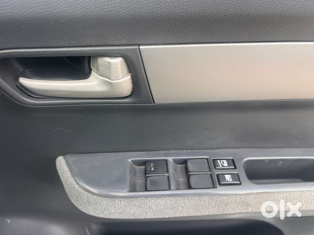 Maruti Suzuki Swift Dzire 1.2 Vxi Bsiv, 2011, Petrol