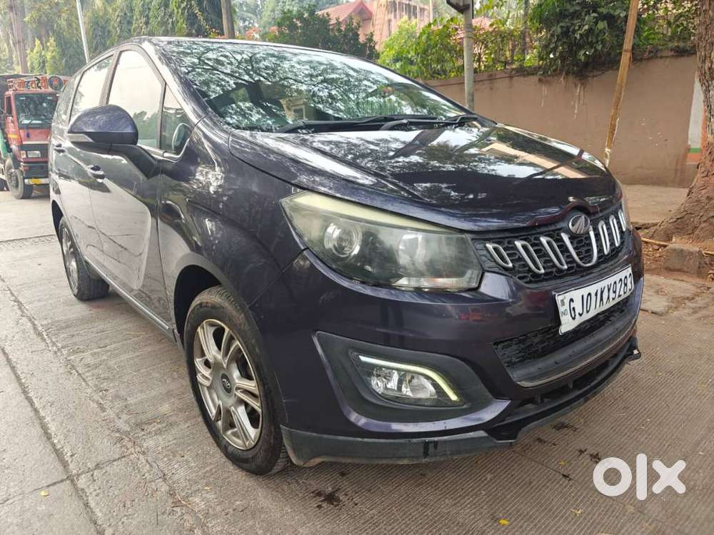 Mahindra Marazzo M8 2020