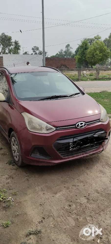Tyre Naya Hai Charo Seat Cover Naya Laga Hai Gaadi Me Koi Kaam Nahihai