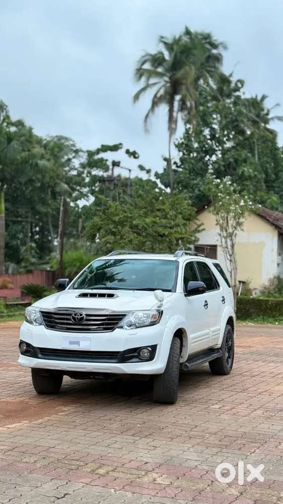 *toyota Fortuner 4x2 * Model 2013 Owner Single Owner Km 1,24,000 S