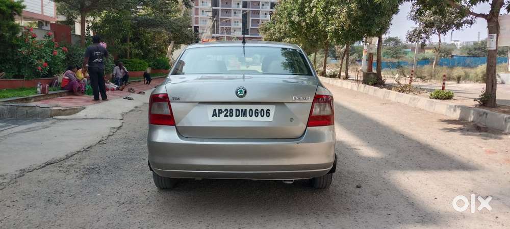 Skoda Rapid 1.5 Tdi Cr Elegance Plus, 2011, Diesel