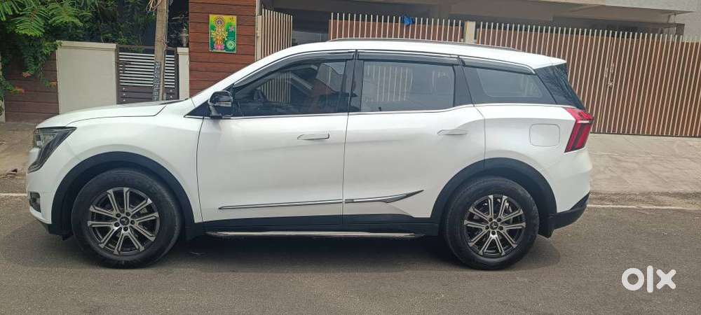 Mahindra Xuv700 2.2 Ax 7 Diesel Mt Luxury Pack Str, 2022, Diesel