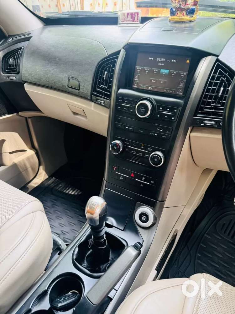Mahindra Xuv500 At W10 Fwd, 2017, Diesel