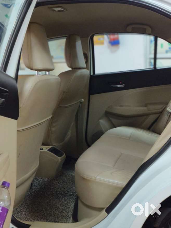Maruti Suzuki Dzire 1.2 Vxi, 2023, Petrol