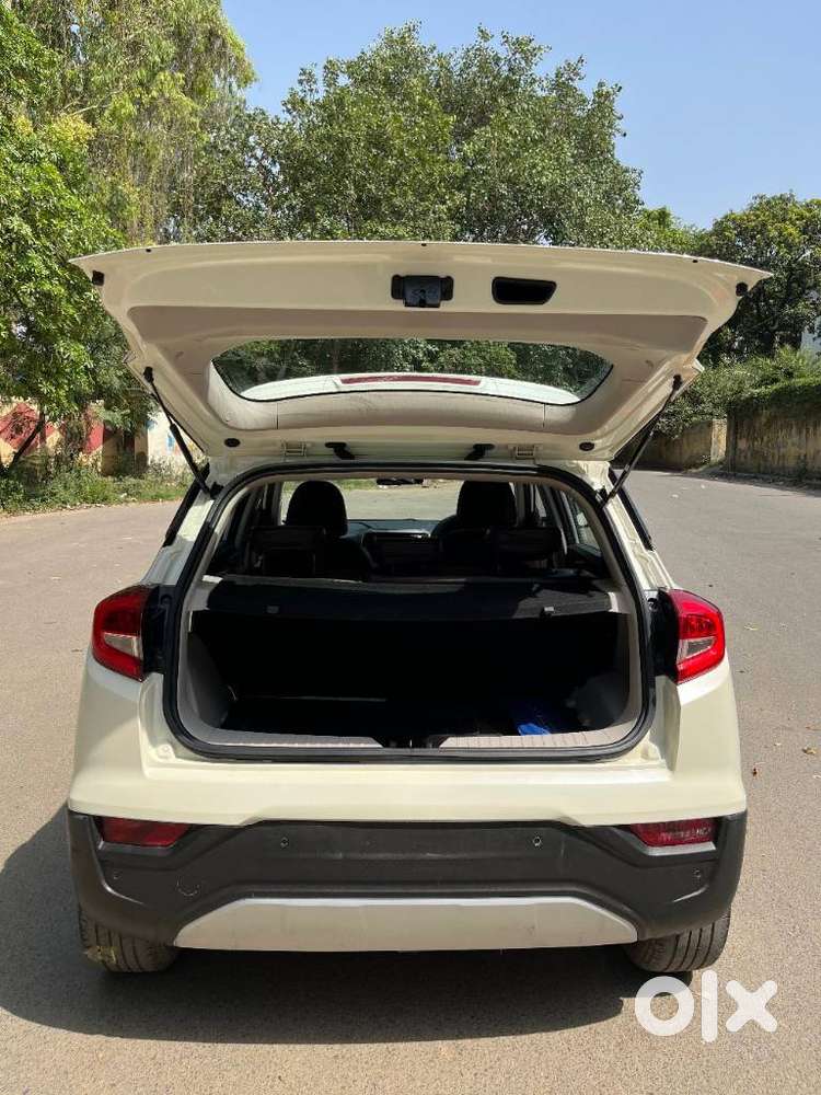 Mahindra Xuv300 W8, 2021, Petrol