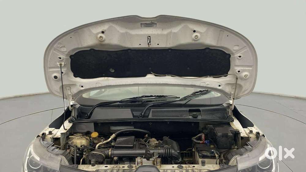 Renault Triber Rxz, 2020, Petrol