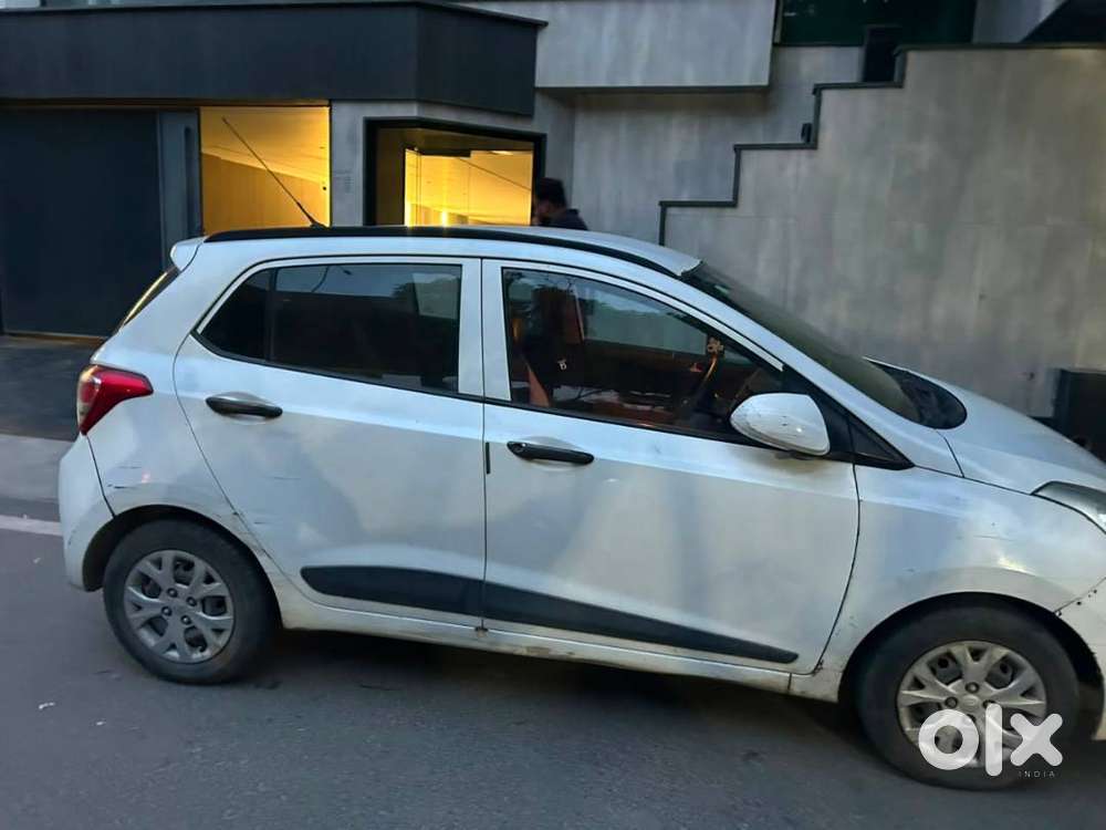 Hyundai Grand I10 Sportz 2015 Petrol 58000 Km Driven