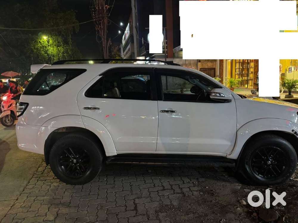 Toyota Fortuner 2011-2016 4x4 Mt, 2015, Diesel