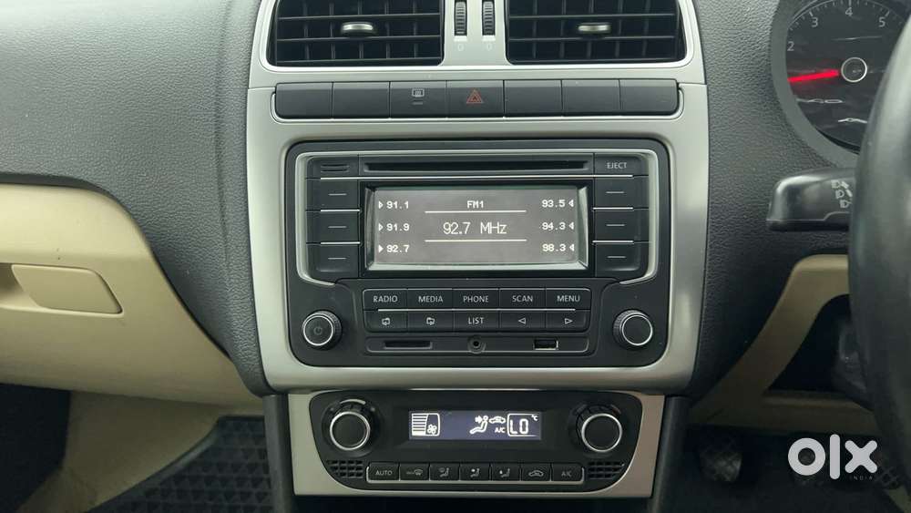 Volkswagen Polo 2009-2013 Petrol Highline 1.2l, 2015, Petrol