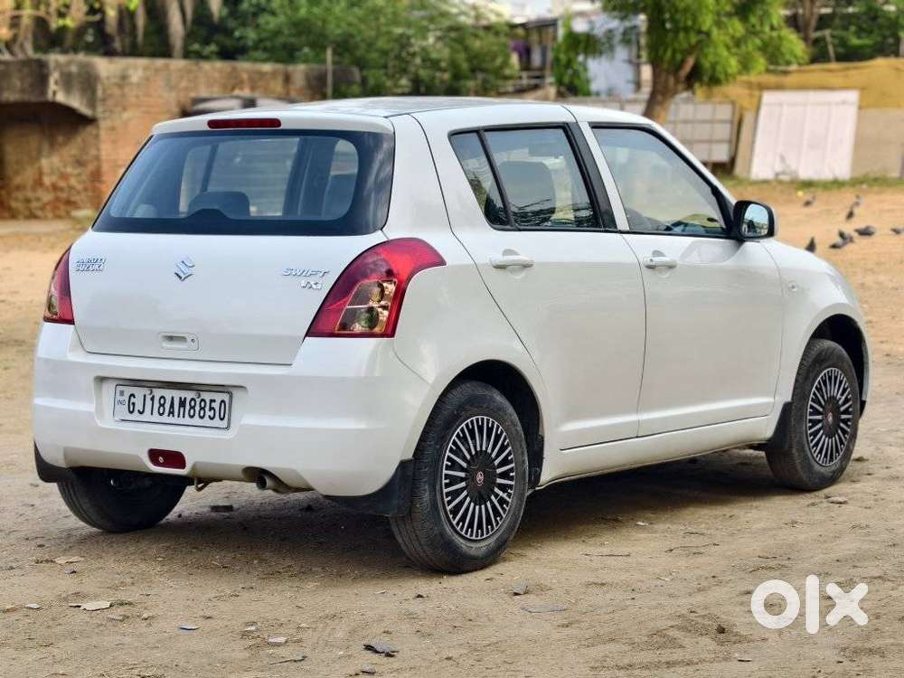 Maruti Suzuki Swift 2011-2014 Vxi, 2011