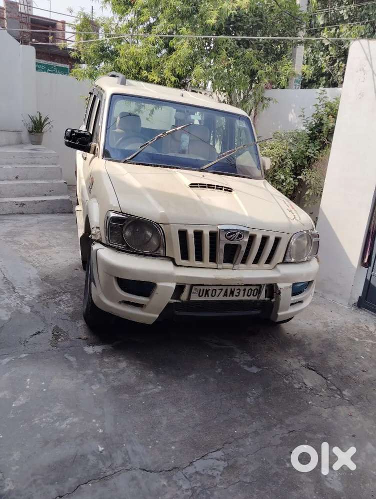 Mahindra Scorpio Classic 2012 Diesel 180000 Km Driven