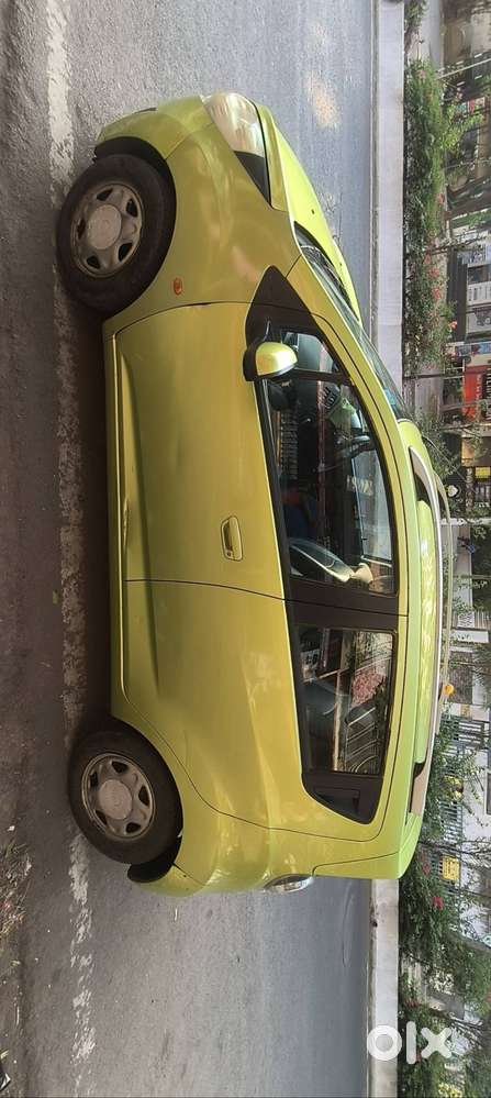 Beat Car 2011 Cng