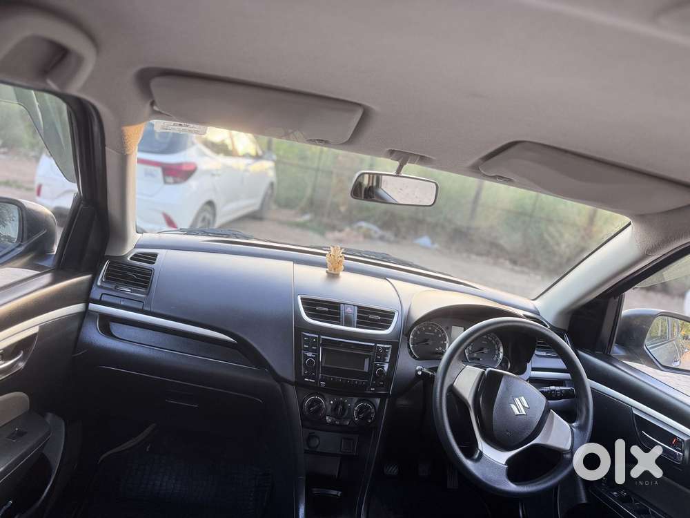 Maruti Suzuki Swift Vxi Abs Bsiv, 2015, Petrol
