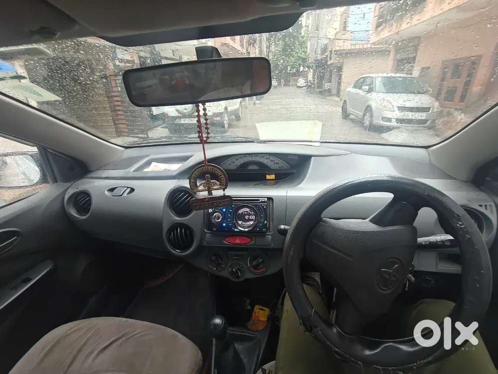 Toyota Etios 1.5 G 2012