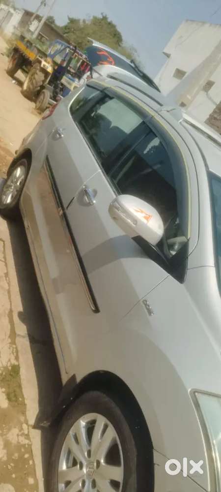 Maruti Suzuki Ertiga 2017