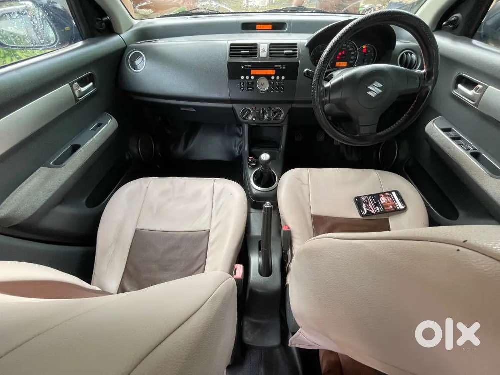 Maruti Suzuki Swift Dzire 2010 Petrol Well Maintained