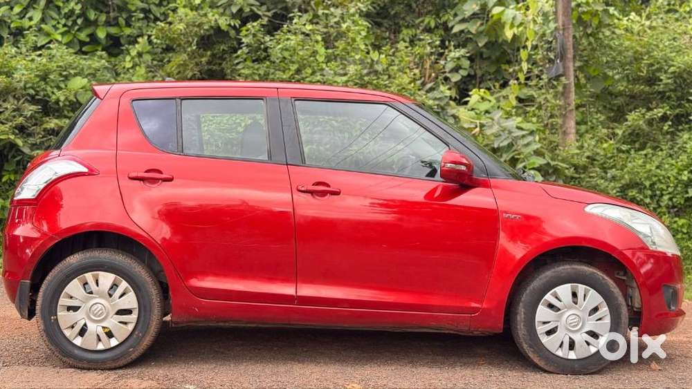Maruti Suzuki Swift Vxi + Manual, 2014, Petrol