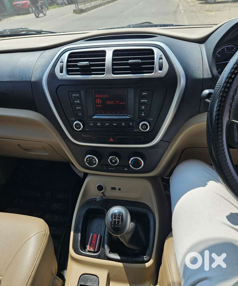 Mahindra Bolero Neo N8, 2023, Diesel