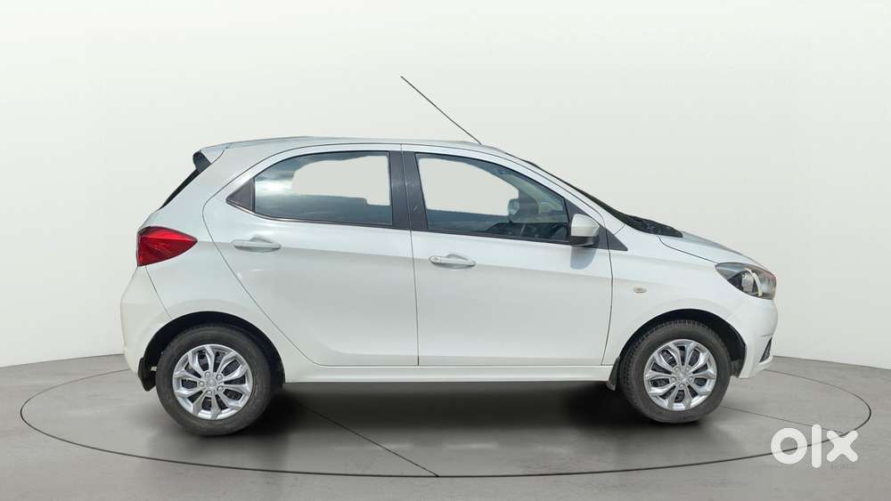 Tata Tiago 1.2 Revotron Xt, 2016, Petrol