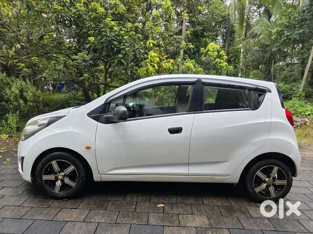 Chevrolet Beat 2014 Variant