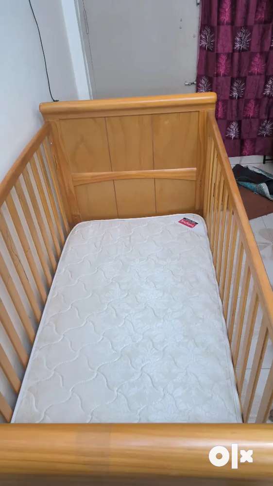 Babyhug aspen clearance cot