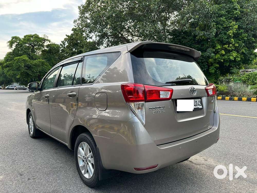 Toyota Innova Crysta