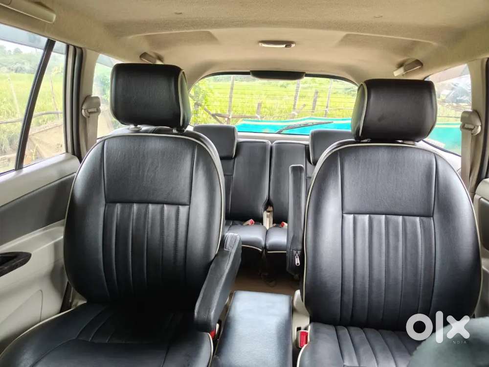 Toyota Innova 2014 Diesel 288600 Km Driven