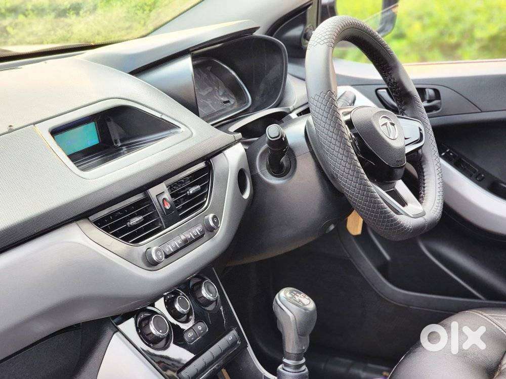 Tata Nexon 1.2 Revotron Xm (s), 2022, Petrol