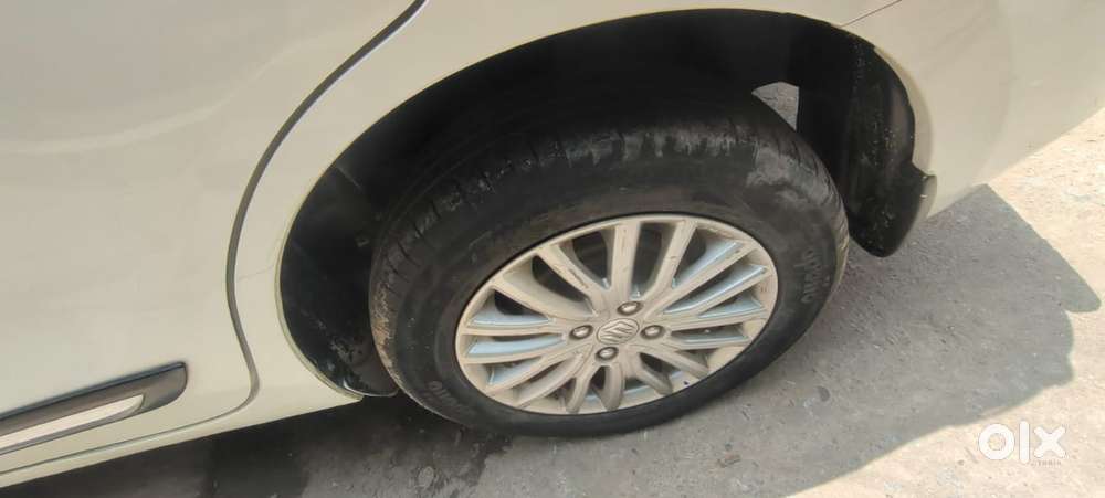 Maruti Suzuki Dzire 1.2 Zxi, 2023, Petrol