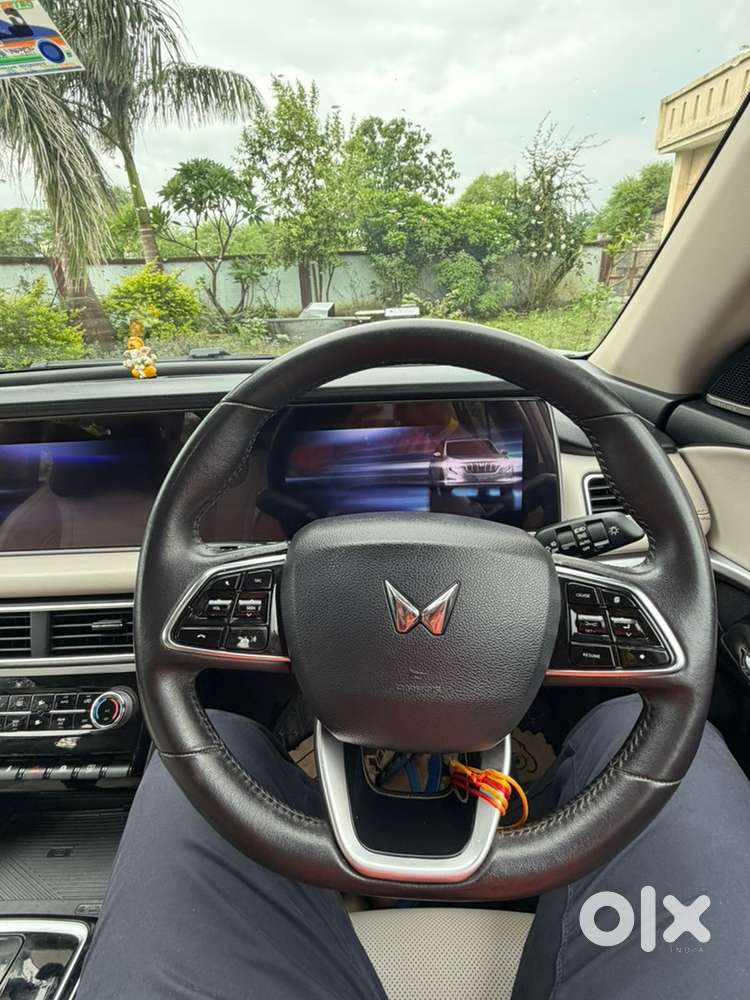Mahindra Xuv700 Petrol 2026