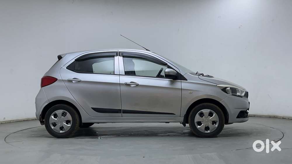 Tata Tiago 1.2 Revotron Xt, 2017, Petrol