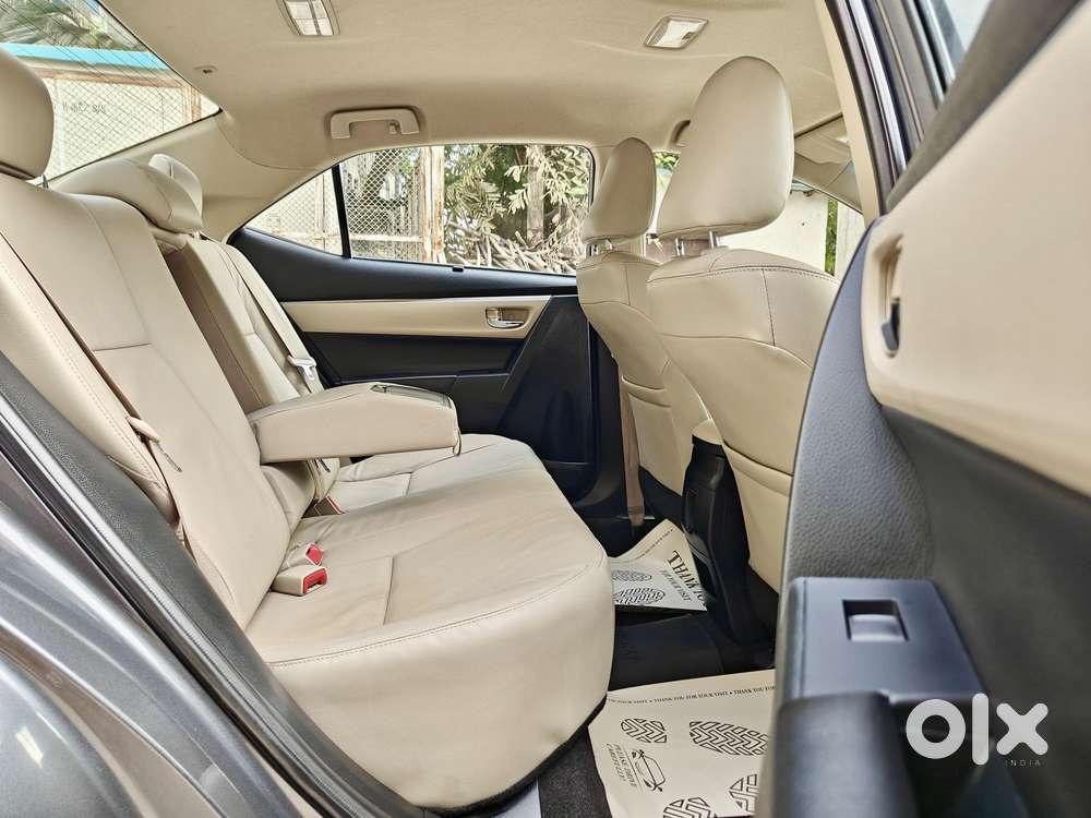 Toyota Corolla Altis 2010-2013 Gl, 2014, Petrol