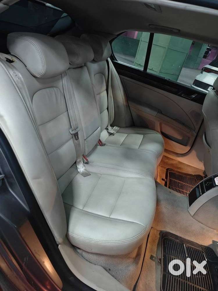 Skoda Superb 1.8 Elegance Tsi At, 2011, Petrol