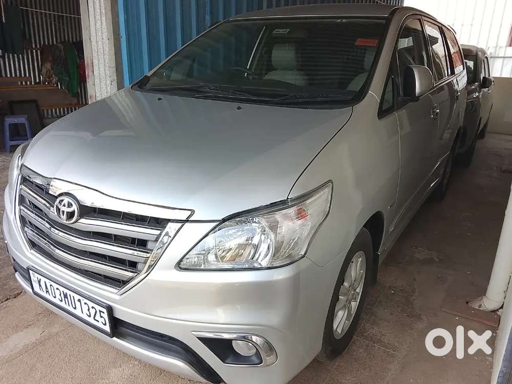 Toyota Innova 2014 Diesel Well Maintained