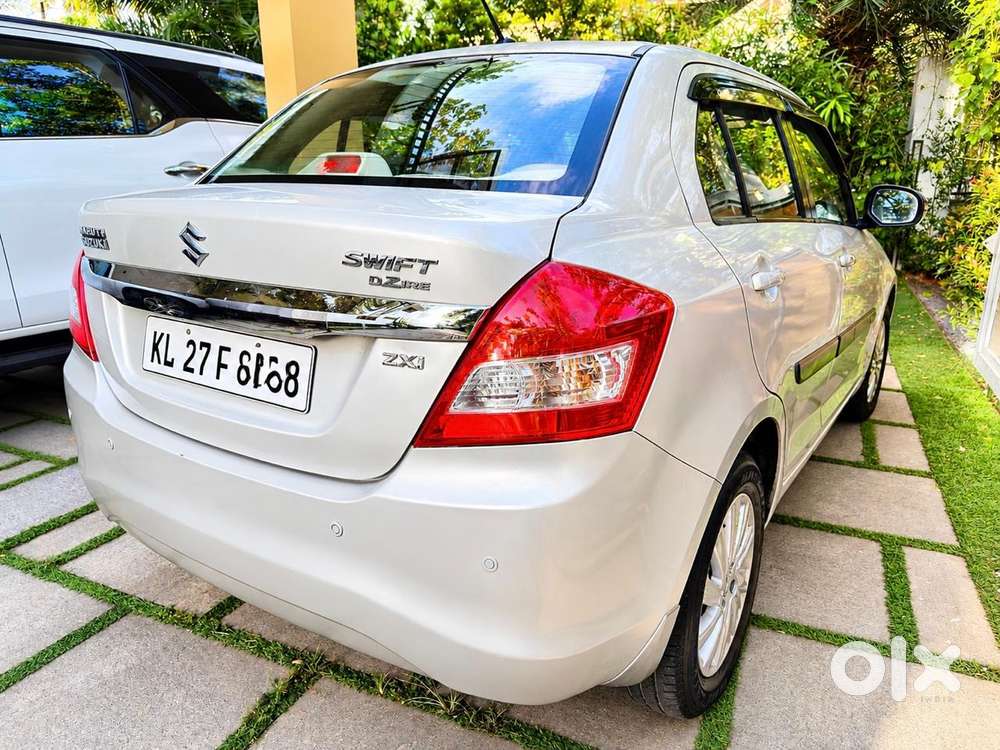 Maruti Suzuki Swift Dzire 1.2 Zxi Bsiv, 2016, Petrol