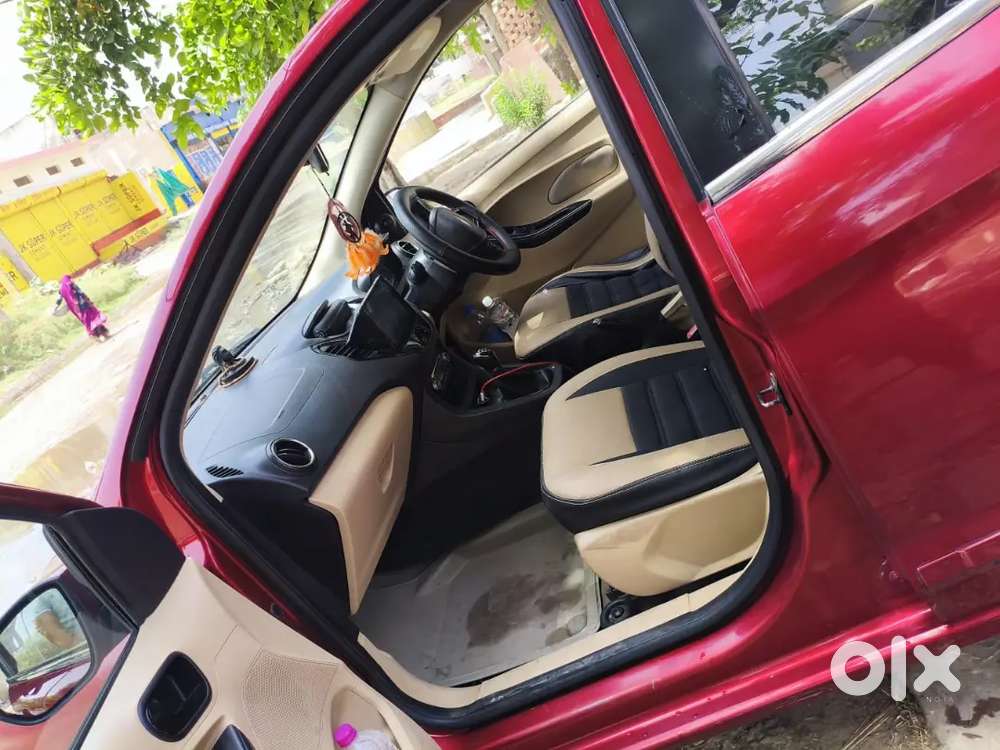 Ford Aspire Blu 2015