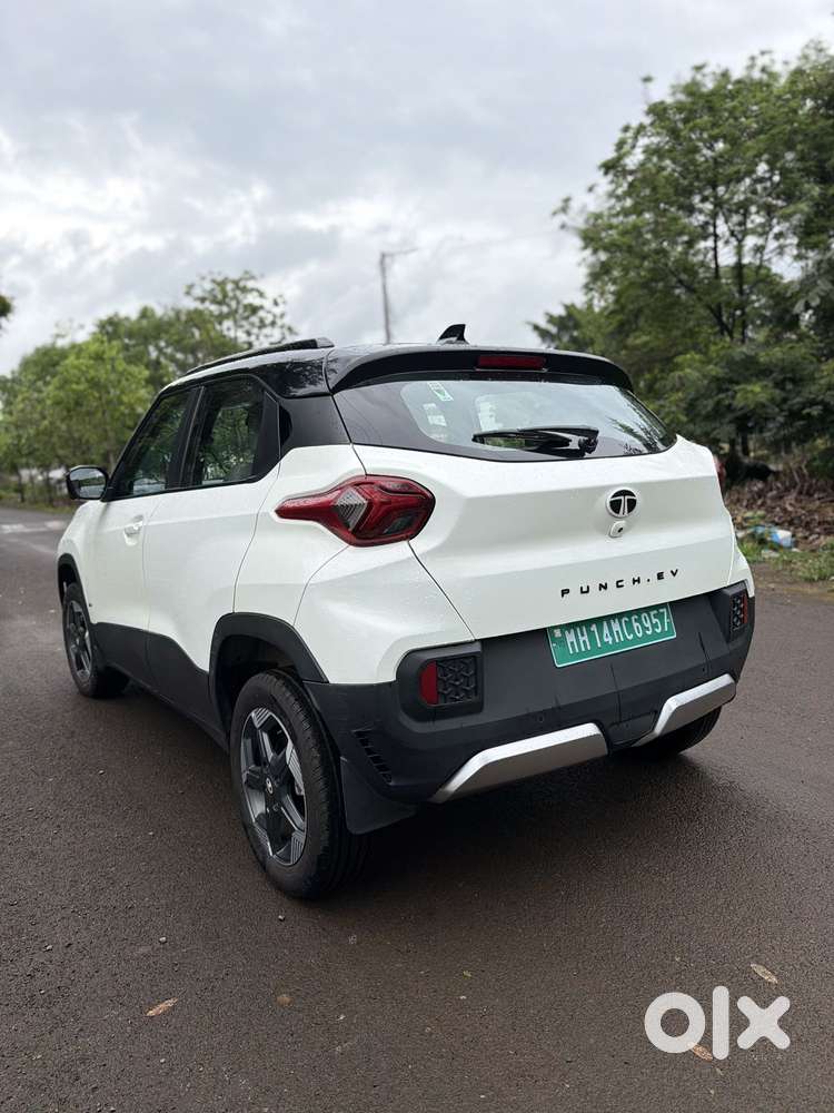 Tata Punch Ev Empowered Plus Lr, 2025, Electric